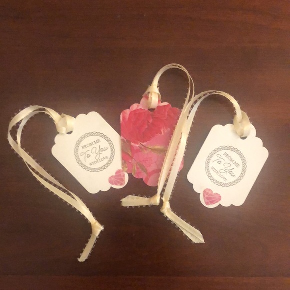 Birthday 🥳 Card (Vintage Card) with three new Gift 🎁 Tags - Picture 4 of 15